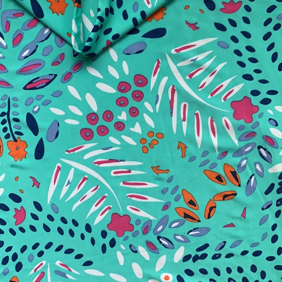 LulaRoe Azure Skirt Slinky Floral Tropical Pattern - Picture 3 of 3